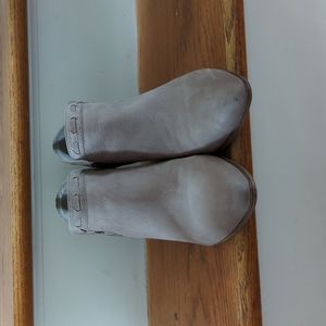 Vince Camuto Size 13 Gray ankle boots